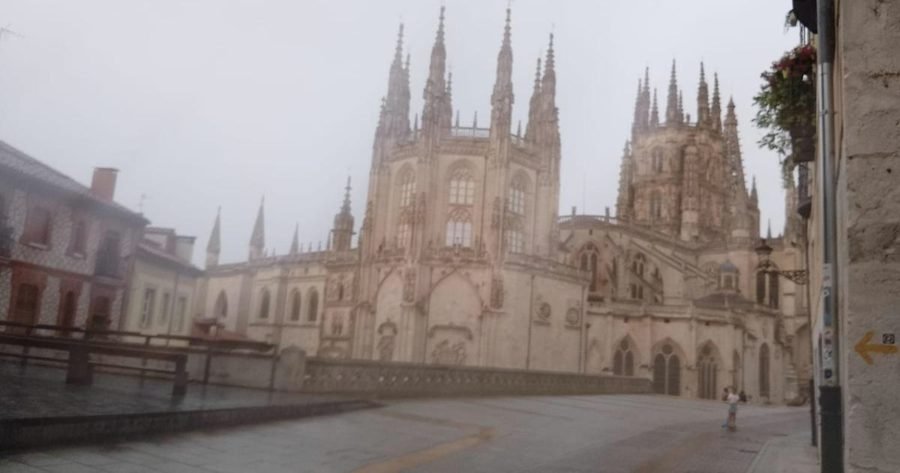Disfruta junto la catedral con aparcamiento · foto 1
