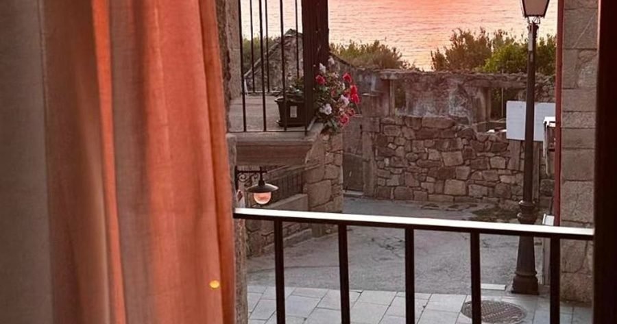 Teresa Caeiro: Foto