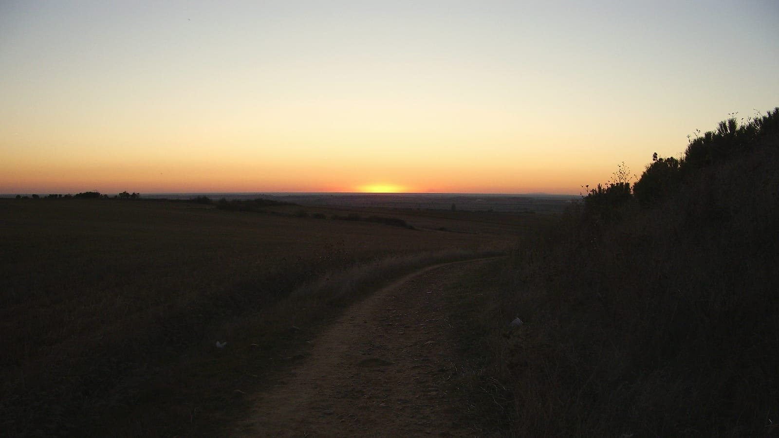 Pôr do sol na meseta perto de Sahagún, etapa Carrión de los Condes – Terradillos de los Templarios